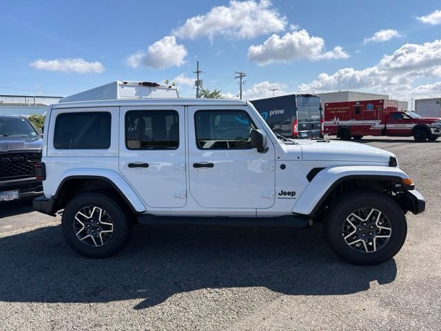 New 2026 Jeep Wrangler Unlimited Sahara AWD/4WD image 2