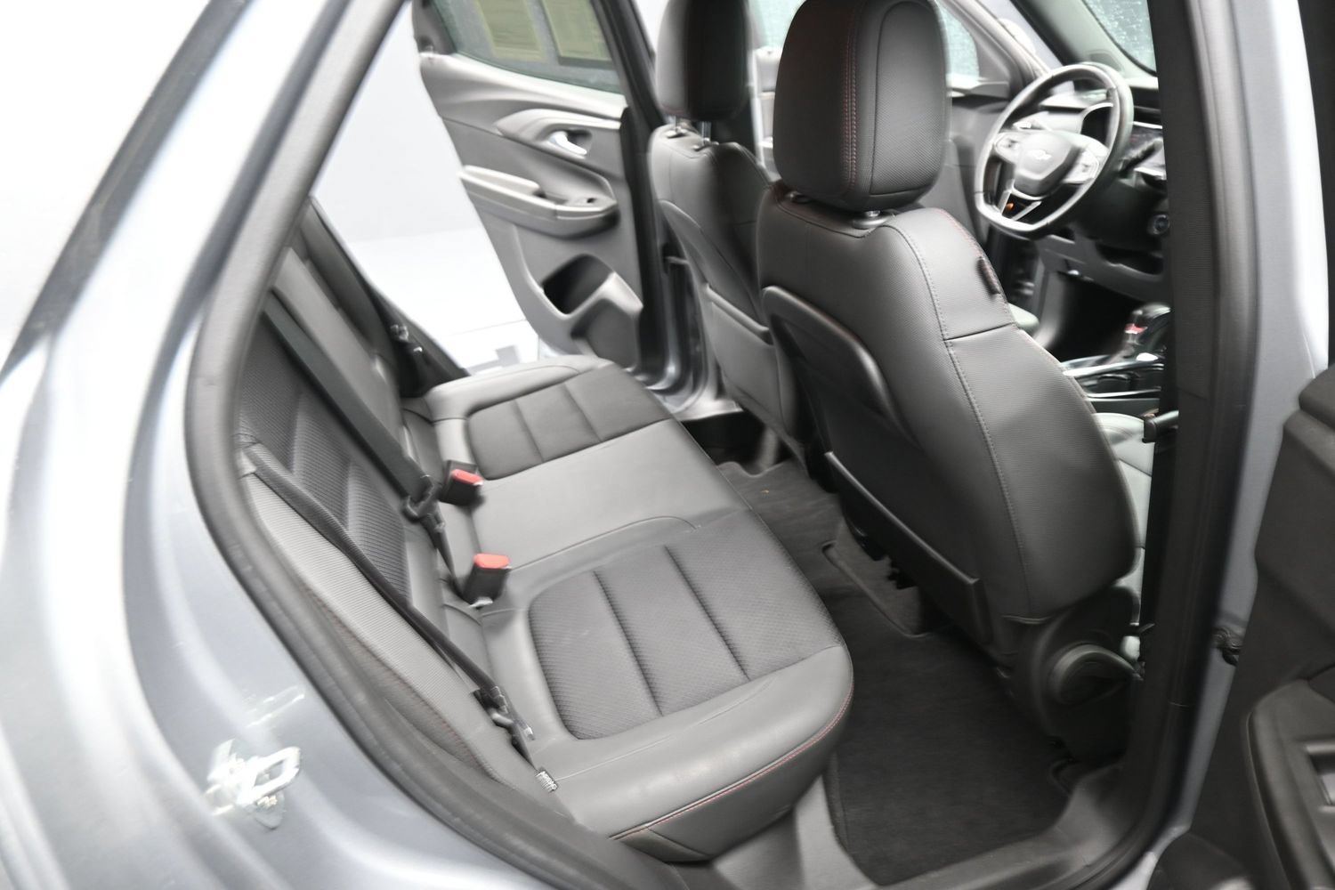 Used 2023 Chevrolet TrailBlazer RS w/ Convenience Package FWD image 19