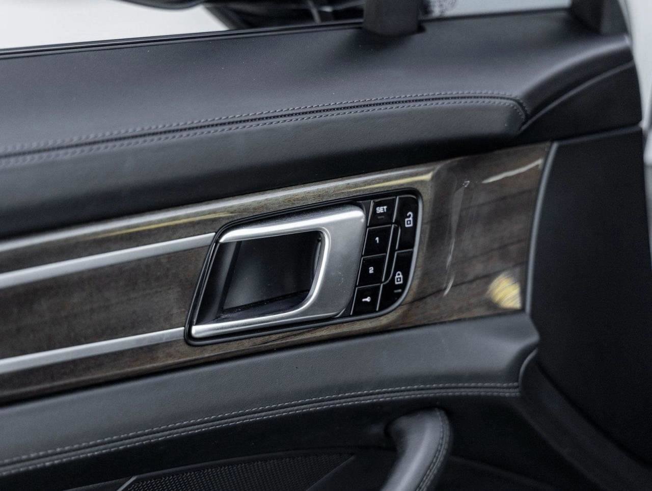 Used 2020 Porsche Panamera GTS image 67