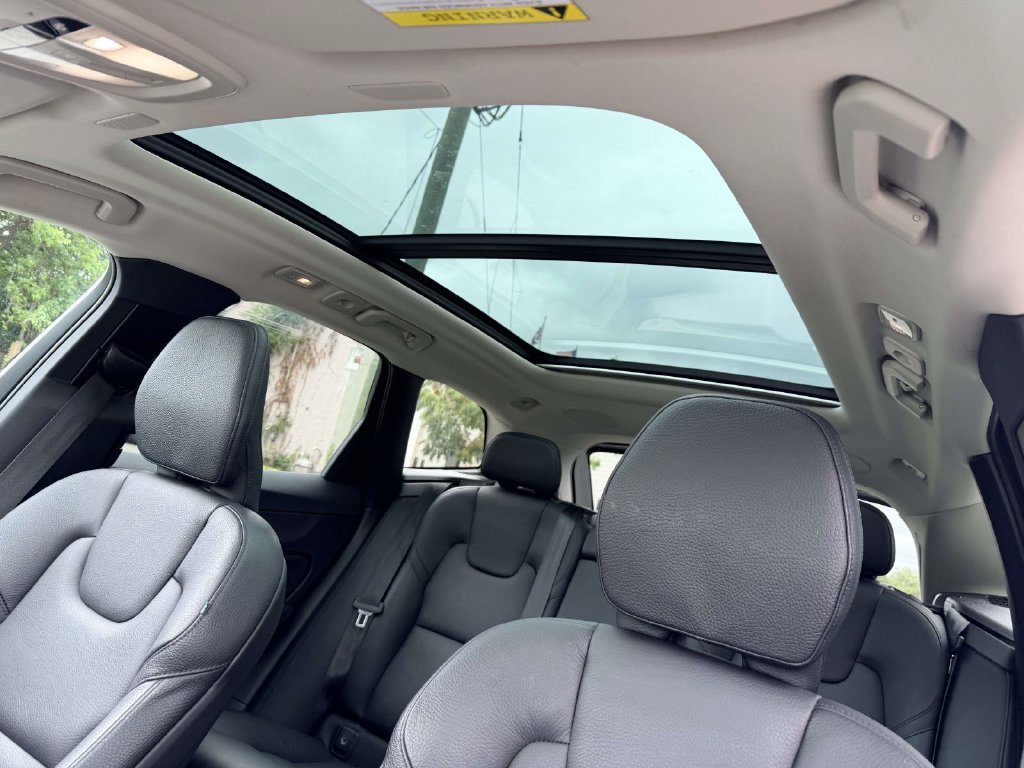 Used 2023 Volvo XC60 B5 Plus w/ Climate Package AWD/4WD image 21