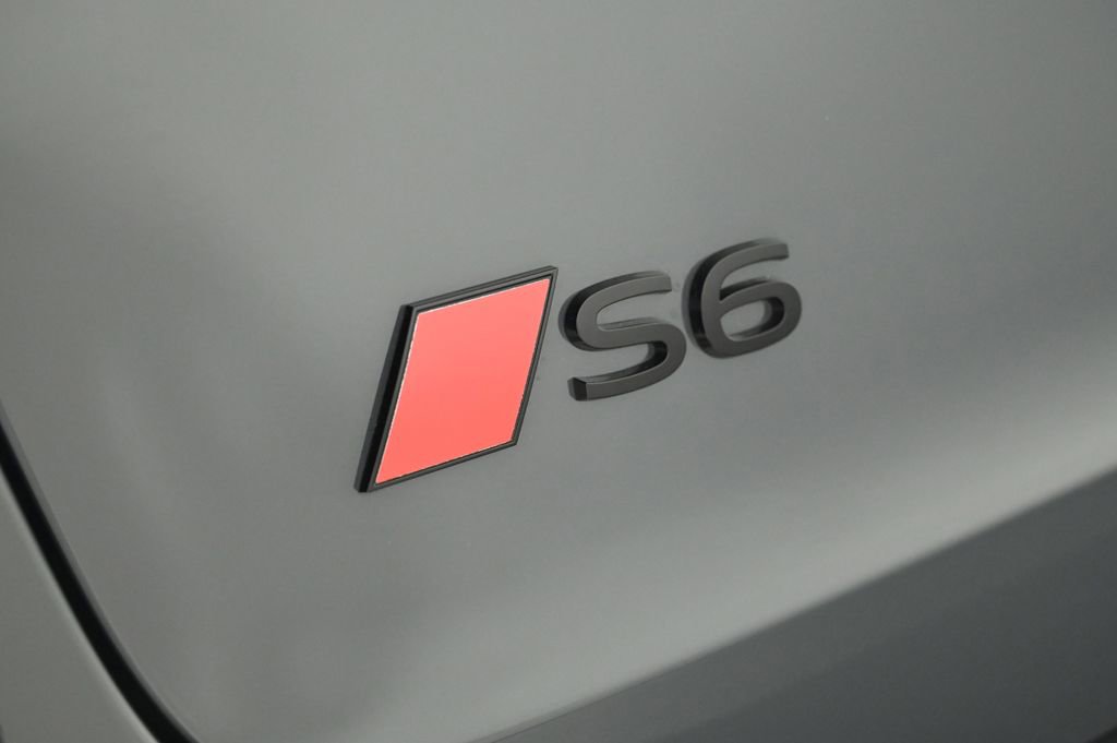 New 2025 Audi S6 e-tron Premium Plus AWD/4WD image 24