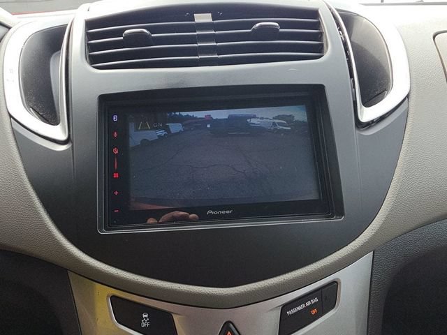 Used 2015 Chevrolet Trax LT w/ LT Plus Package FWD image 29