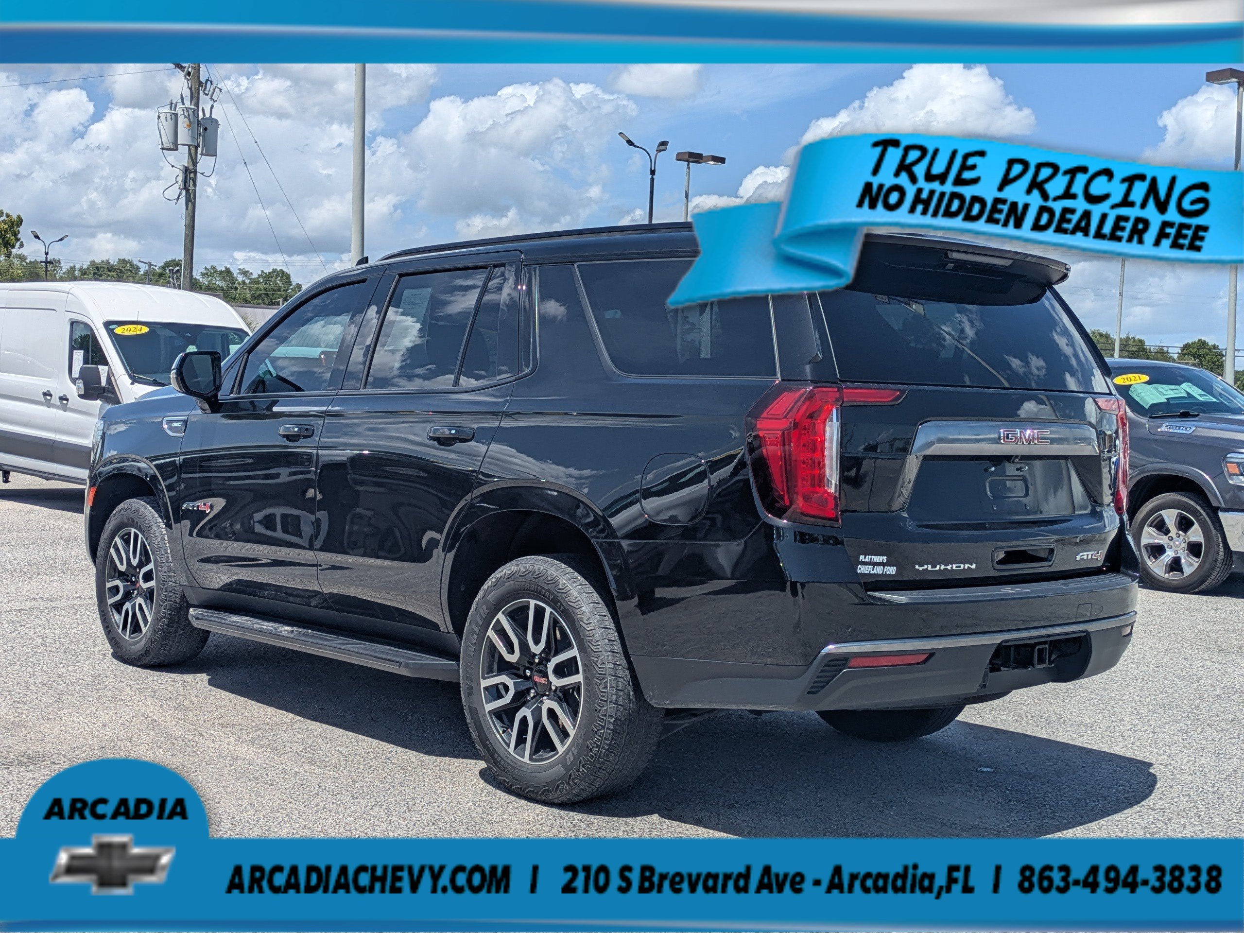 Used 2023 GMC Yukon AT4 AWD/4WD image 6