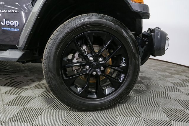Used 2021 Jeep Wrangler Unlimited Sahara w/ Cold Weather Group image 15