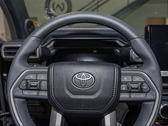 New 2026 Toyota 4Runner Limited AWD/4WD image 11