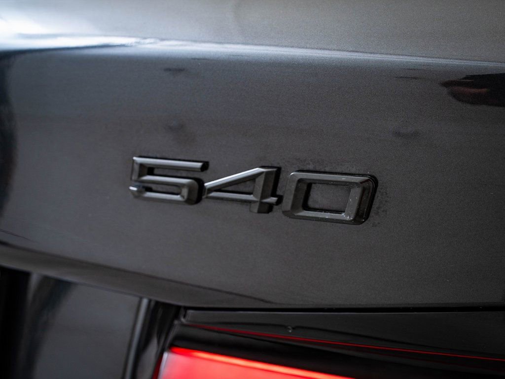 Used 2023 BMW 540i w/ M Sport Package RWD image 18