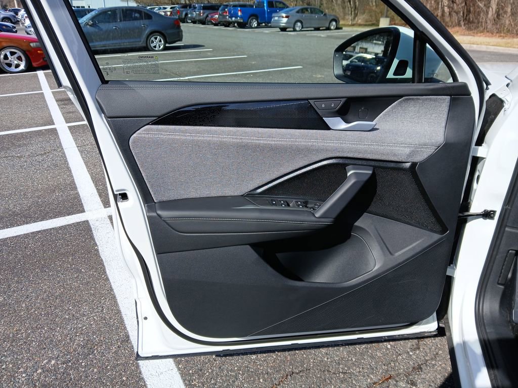 New 2026 Volkswagen Tiguan S image 10