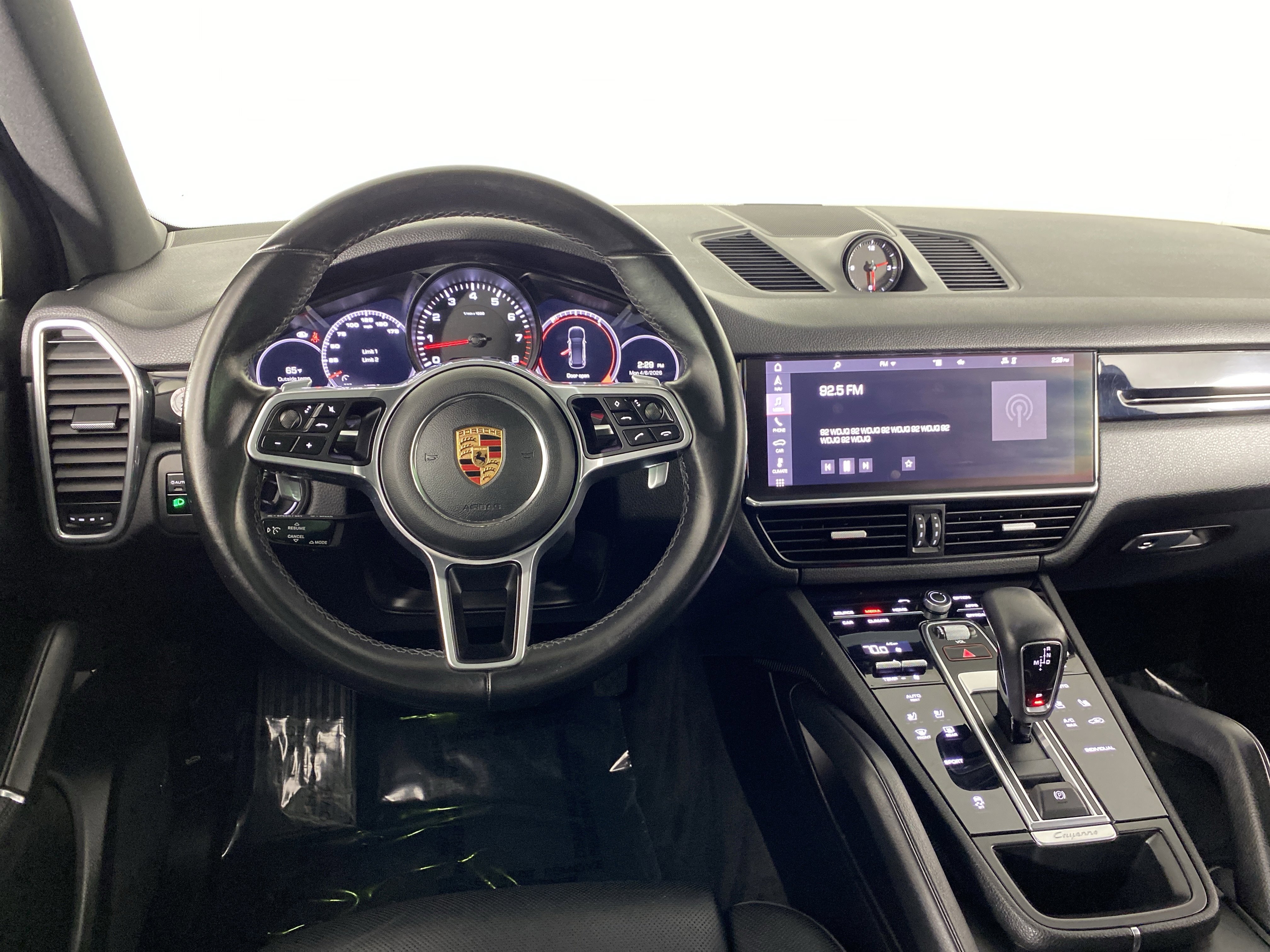 Used 2020 Porsche Cayenne image 20