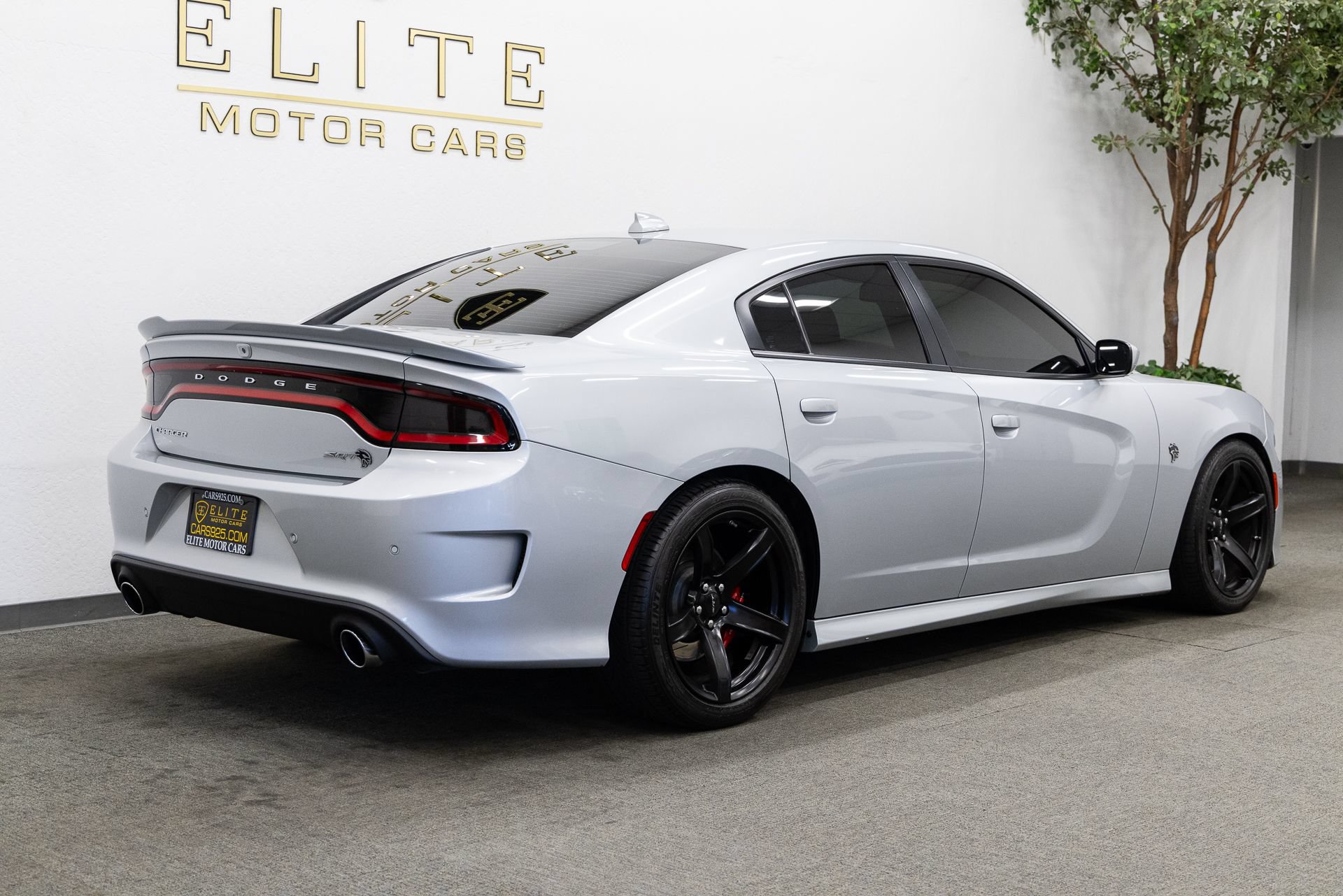 Used 2019 Dodge Charger SRT Hellcat w/ Harman/Kardon Audio Group RWD image 11
