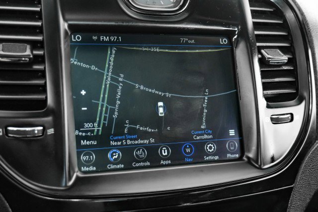 Used 2022 Chrysler 300 S image 20