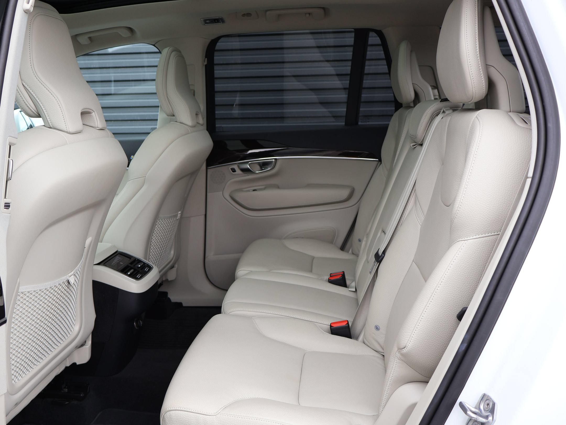 Used 2019 Volvo XC90 T6 Momentum w/ Advanced Package AWD/4WD image 24