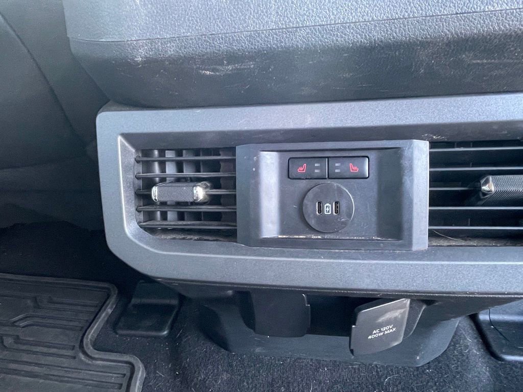 Used 2024 Ford F350 Lariat image 25