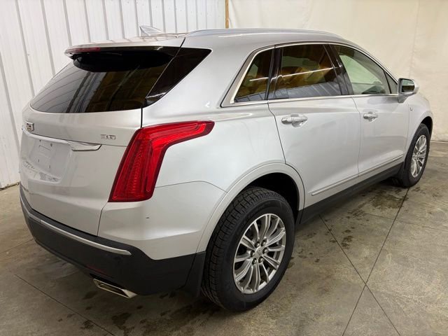 Used 2018 Cadillac XT5 Luxury w/ Driver Awareness Package AWD/4WD image 6