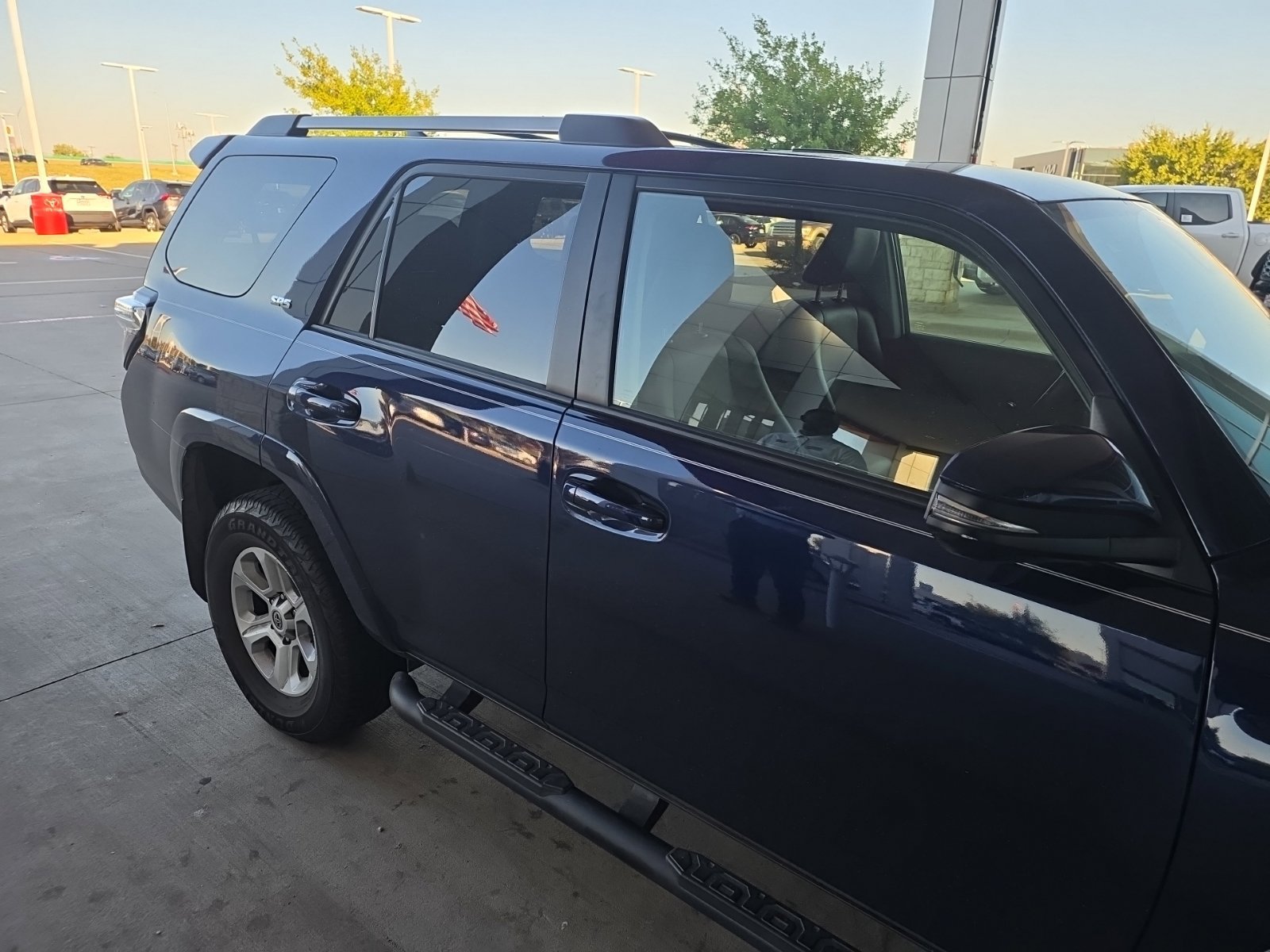 Used 2022 Toyota 4Runner SR5 Premium w/ Moonroof Package RWD image 22