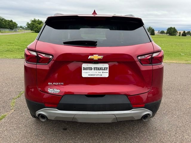 Used 2021 Chevrolet Blazer LT w/ Sound & Technology Package FWD image 5
