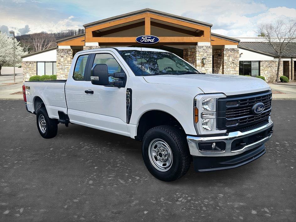 Used 2024 Ford F250 XL w/ XL Driver Assist Package AWD/4WD image 3