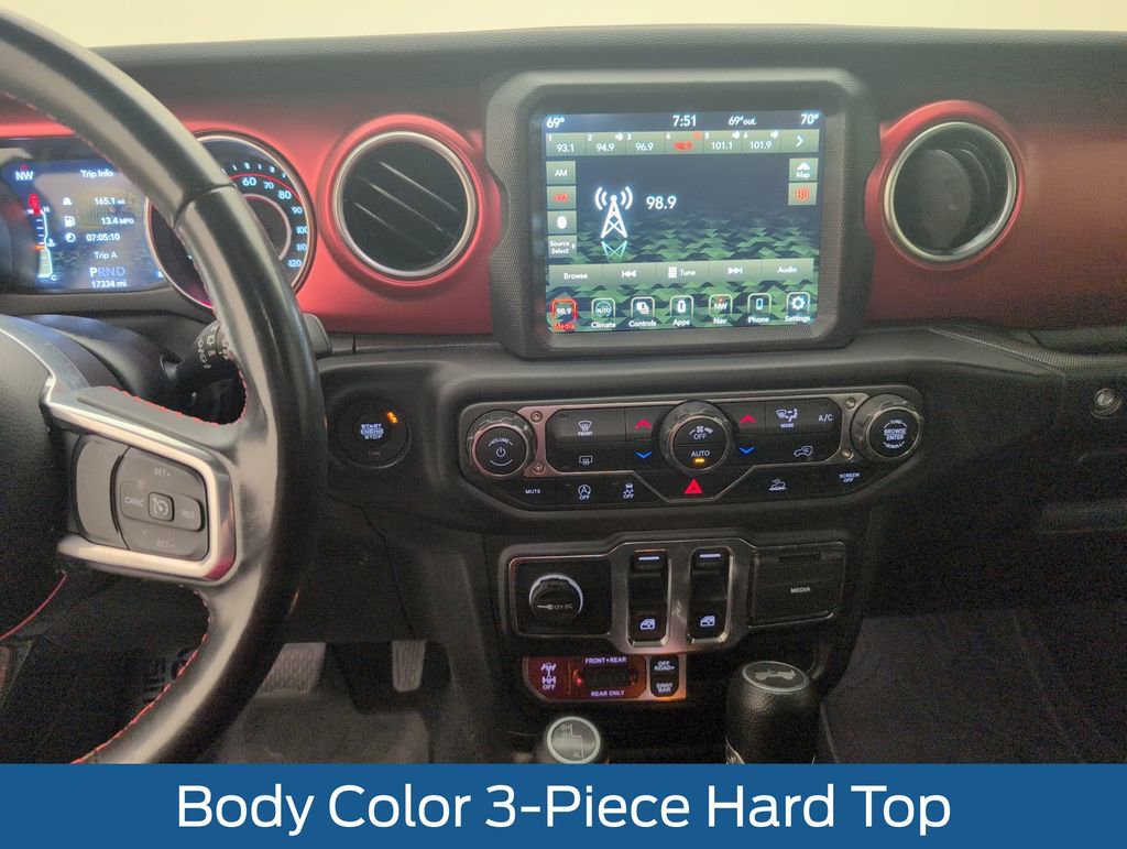 Used 2022 Jeep Wrangler Rubicon AWD/4WD image 16