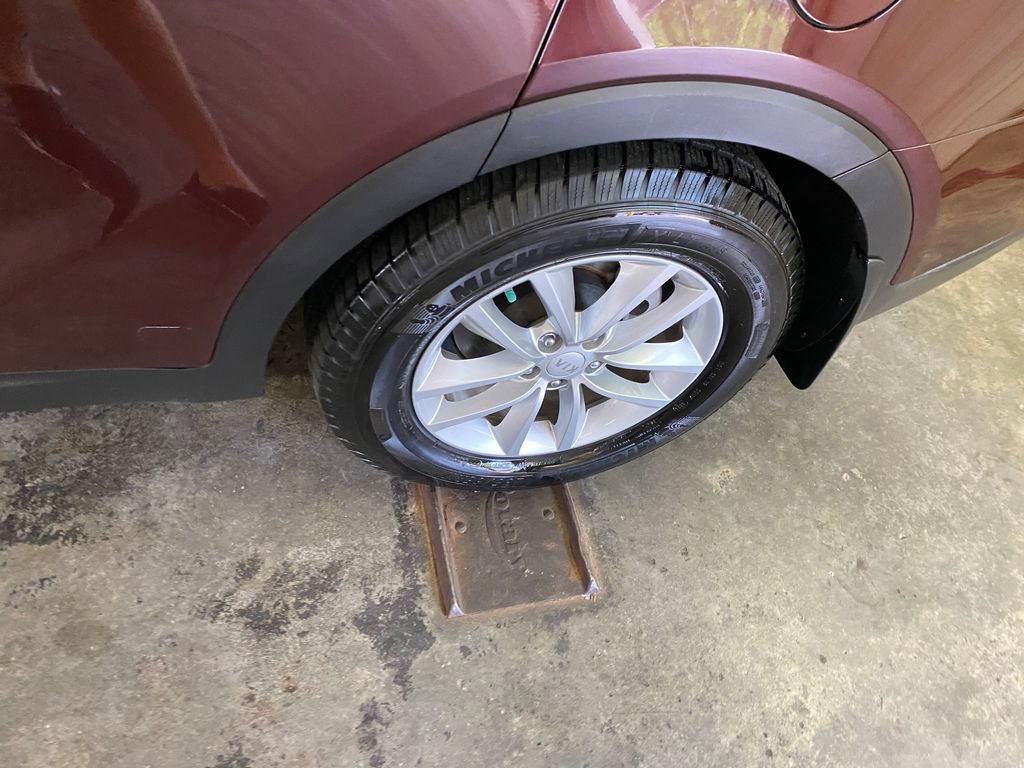 Used 2018 Kia Sorento FWD image 9