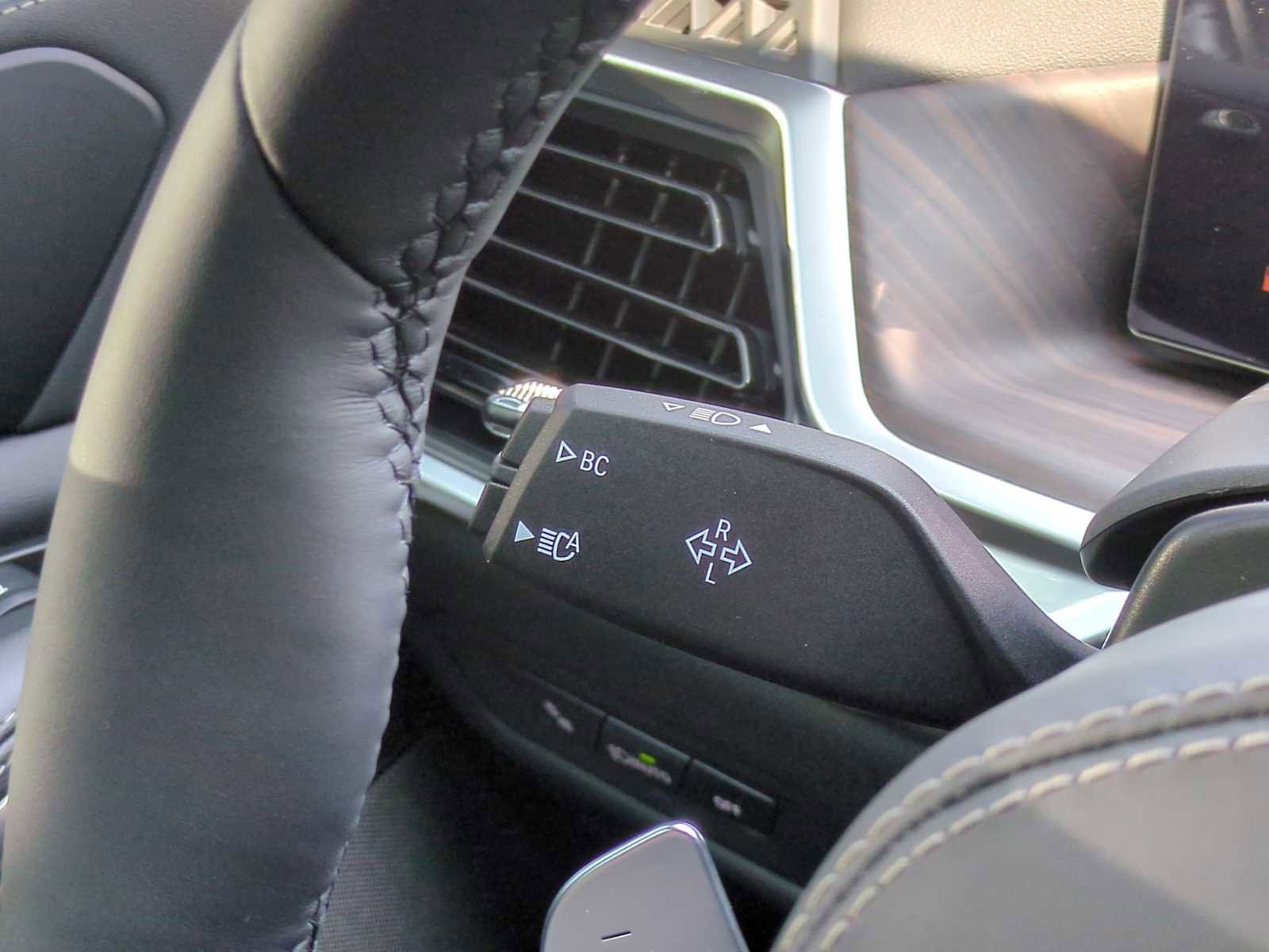 New 2026 BMW X5 xDrive40i w/ M Sport Package image 29