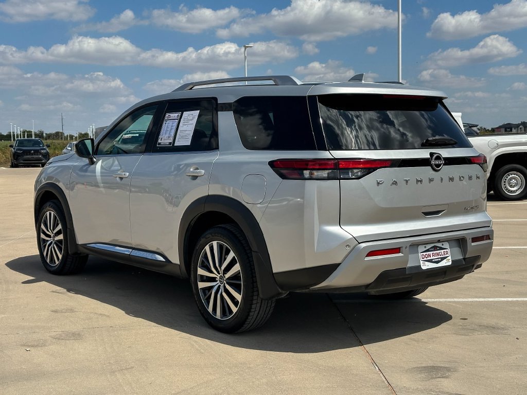 Used 2022 Nissan Pathfinder Platinum w/ Cargo Package FWD image 5