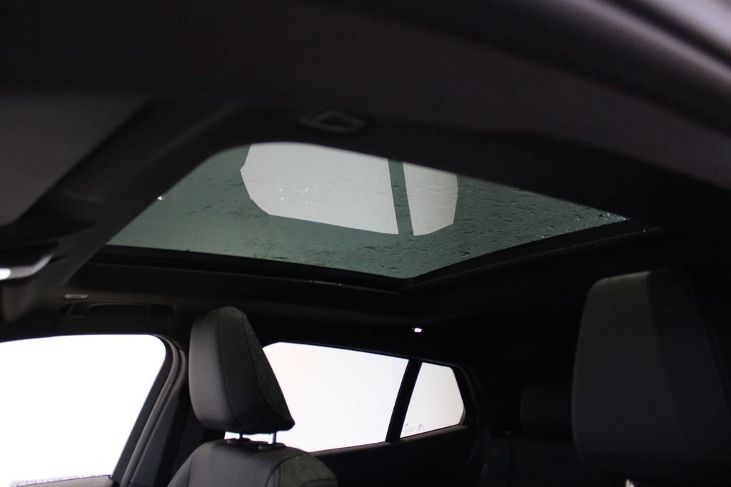 New 2026 BMW X2 xDrive28i image 24