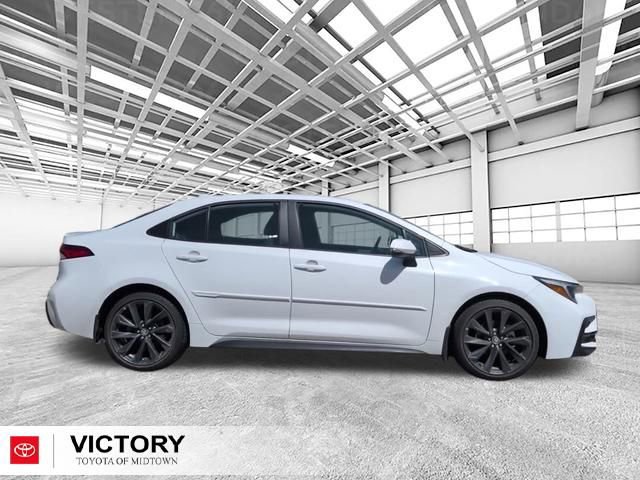 Used 2024 Toyota Corolla SE w/ SE Convenience Package image 2
