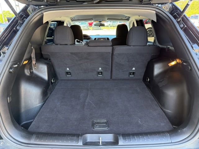 Used 2019 Jeep Cherokee Latitude w/ Popular Appearance Group FWD image 19