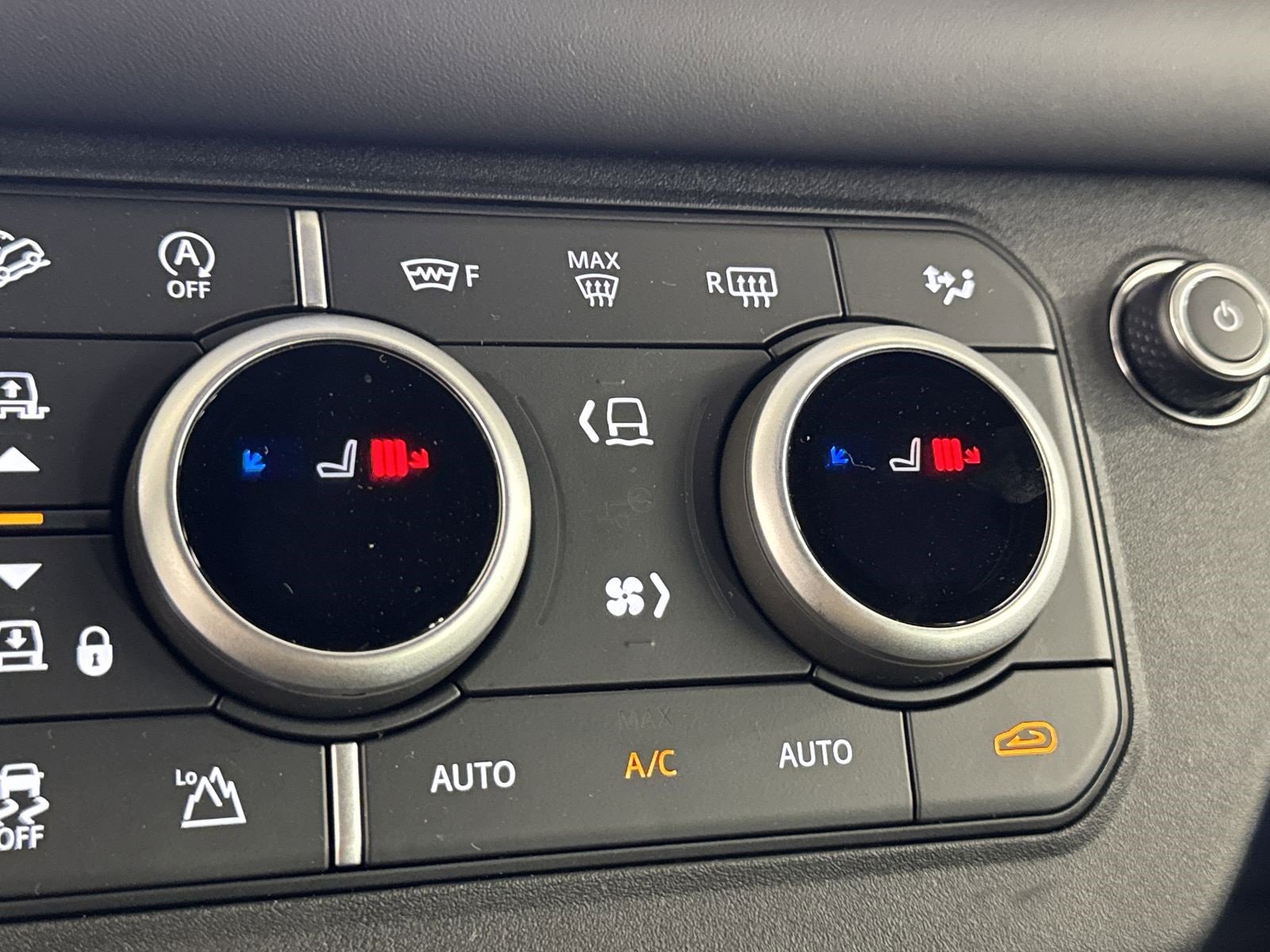 New 2025 Land Rover Defender 130 V8 image 20