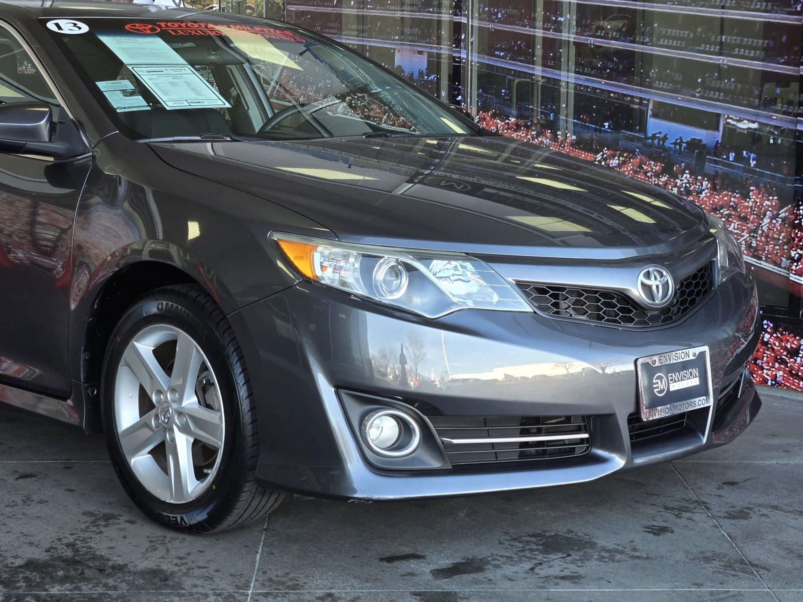 Used 2013 Toyota Camry SE image 2