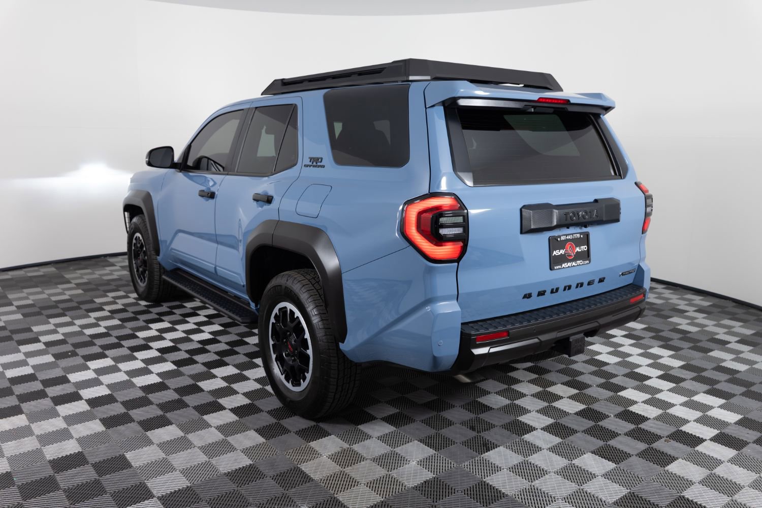 Used 2025 Toyota 4Runner TRD Off-Road image 4