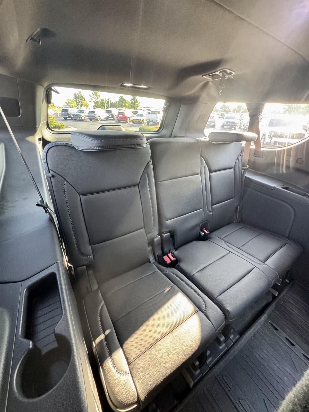 Used 2023 GMC Yukon XL Denali AWD/4WD image 11