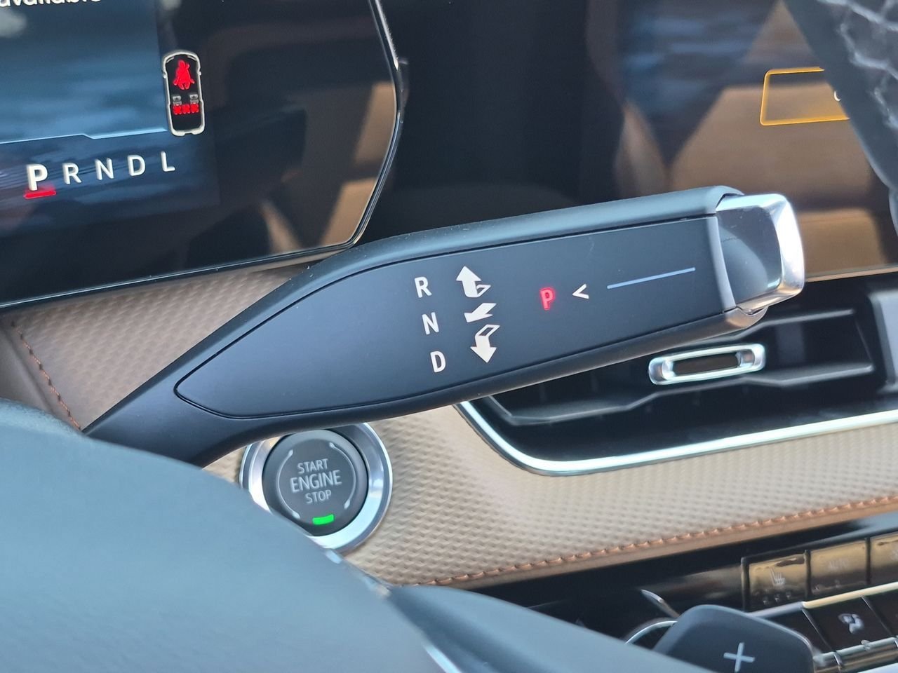 New 2026 Chevrolet Equinox ACTIV AWD/4WD image 16