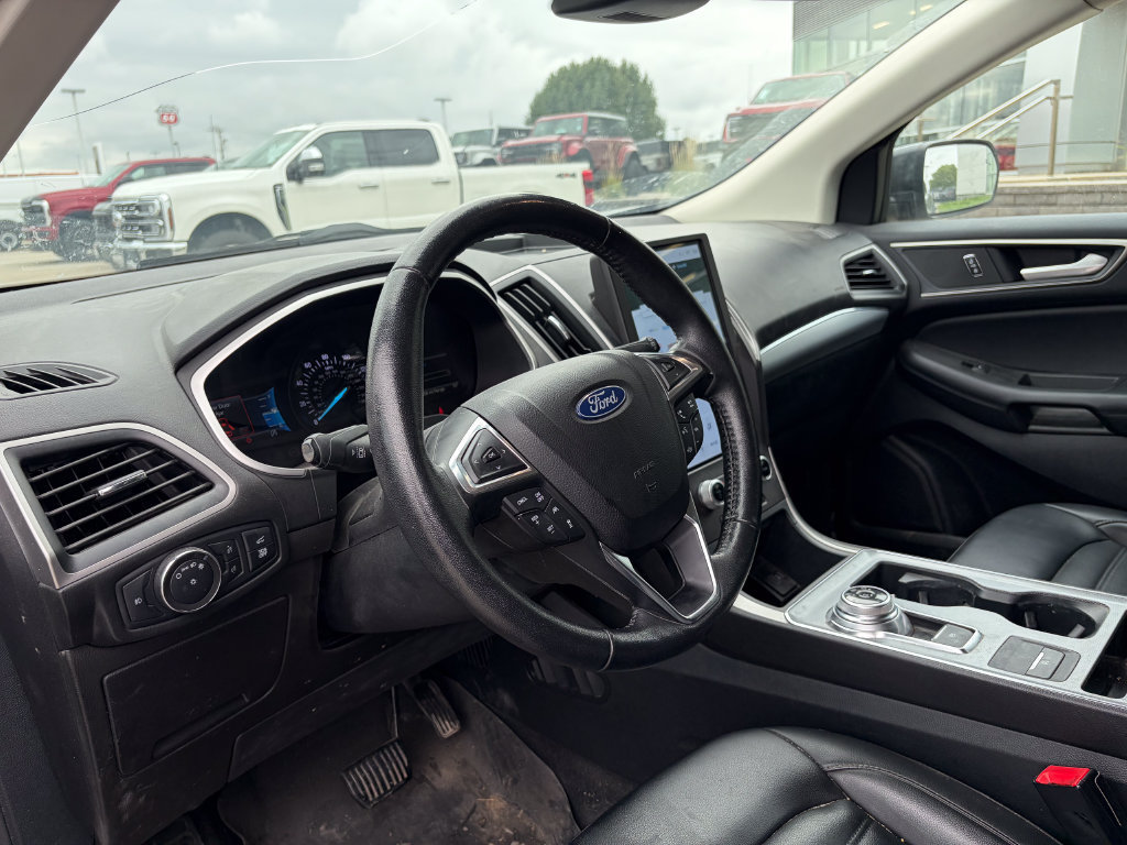 Used 2021 Ford Edge SEL w/ Convenience Package AWD/4WD image 6