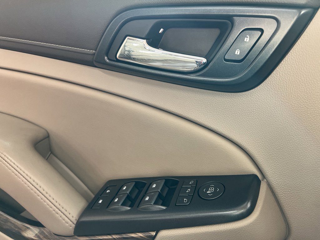 Used 2020 GMC Yukon XL SLT w/ Open Road Package image 14