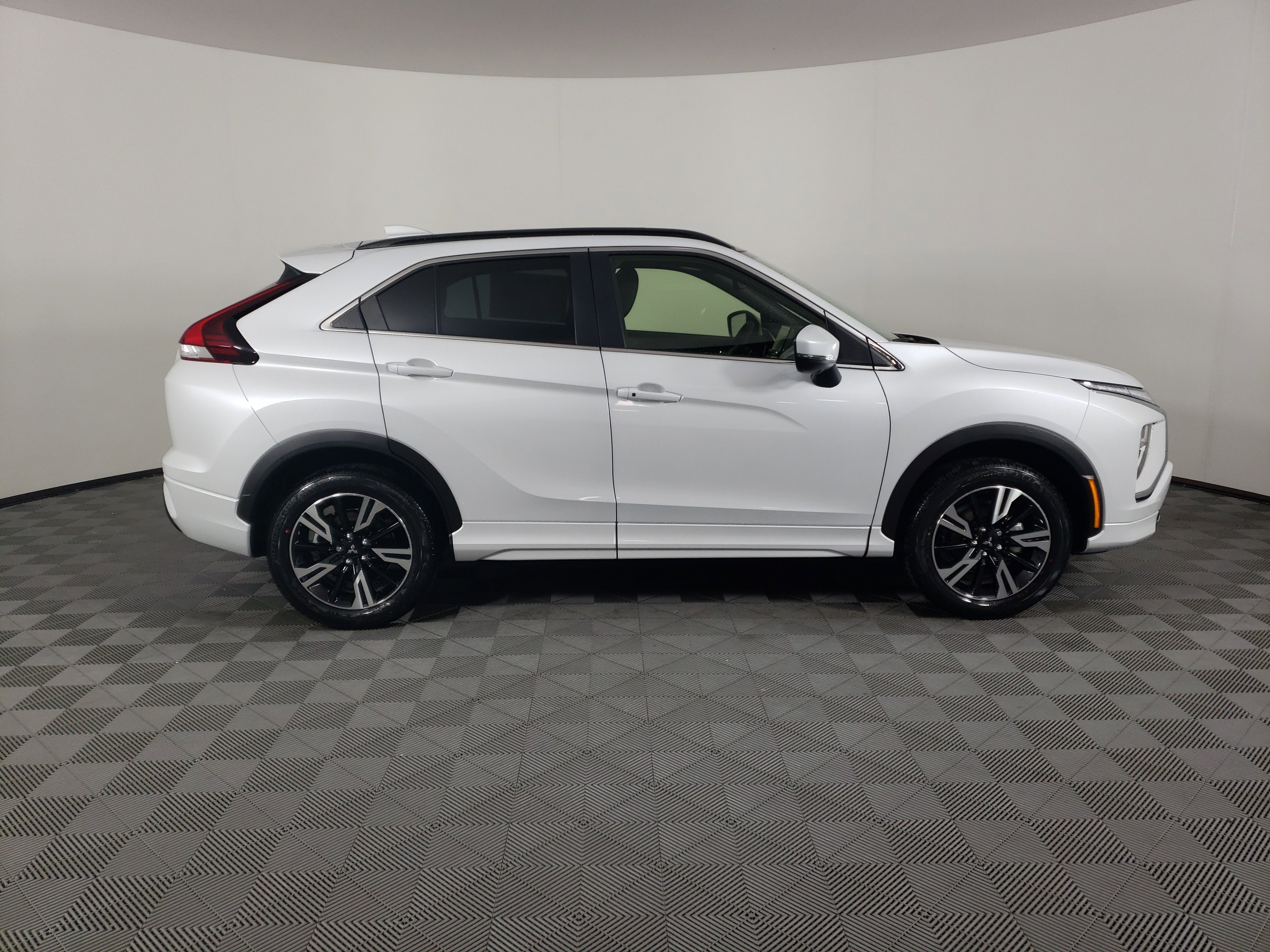 New 2026 Mitsubishi Eclipse Cross SEL image 5