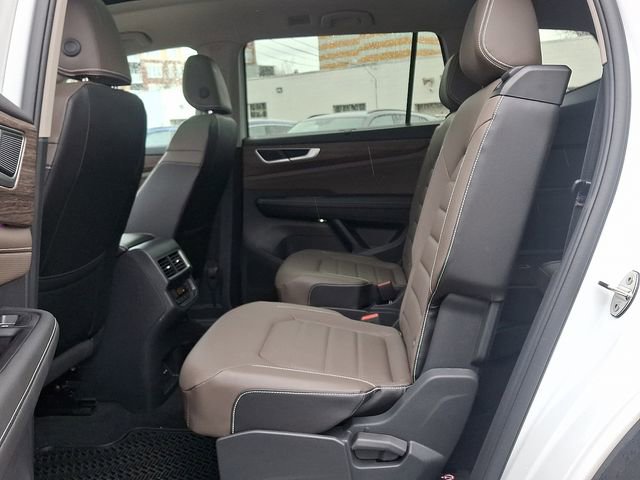 Used 2025 Volkswagen Atlas SEL image 10