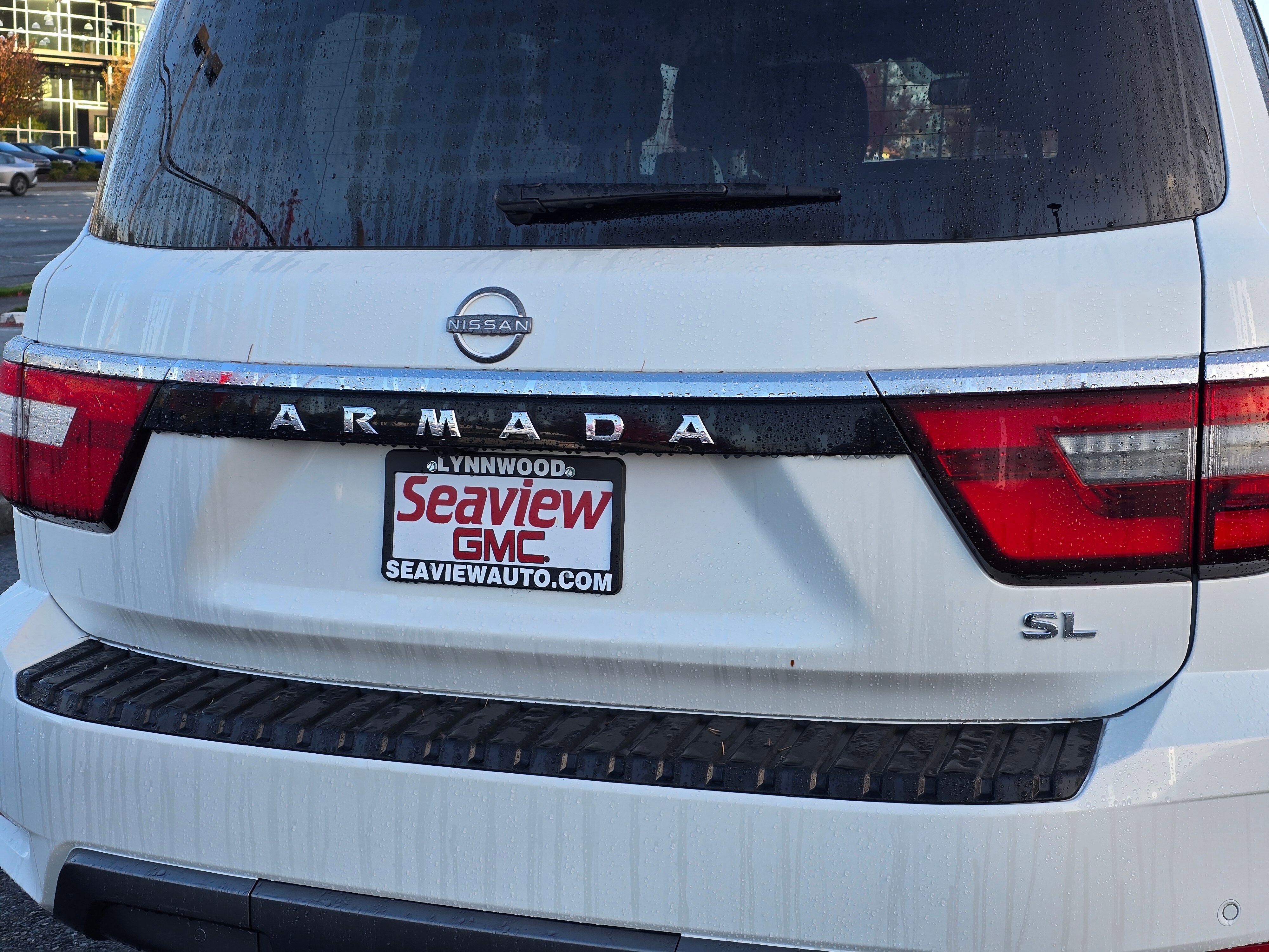 Used 2024 Nissan Armada SL image 15