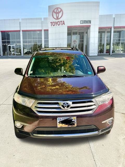 Used 2012 Toyota Highlander Limited w/ Tow Pkg FWD image 15
