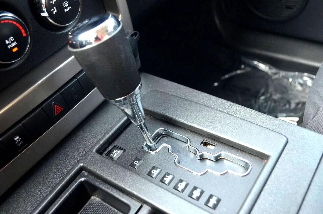 Used 2012 Jeep Liberty Sport RWD image 40