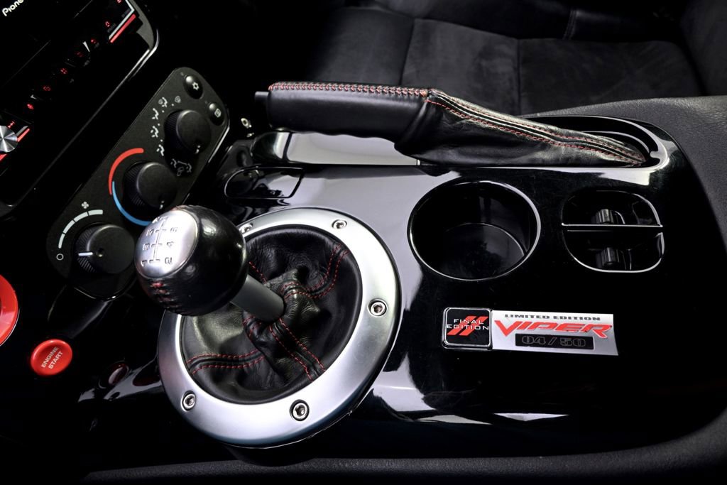 Used 2010 Dodge Viper SRT-10 w/ Final Edition Group image 36