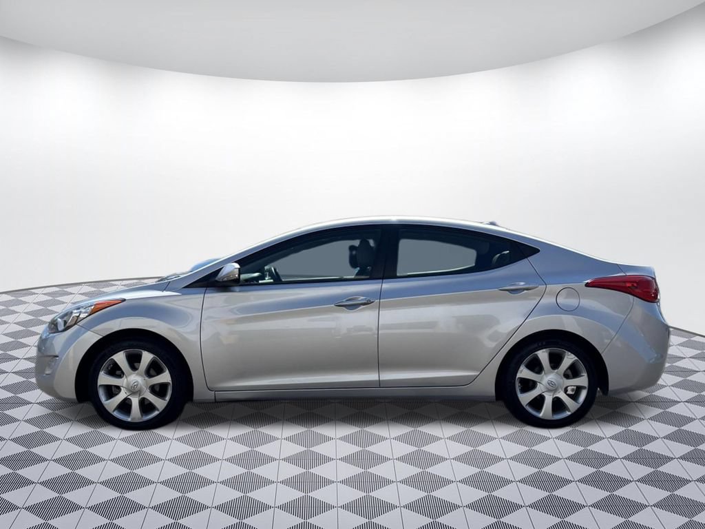 Used 2013 Hyundai Elantra Limited FWD image 4