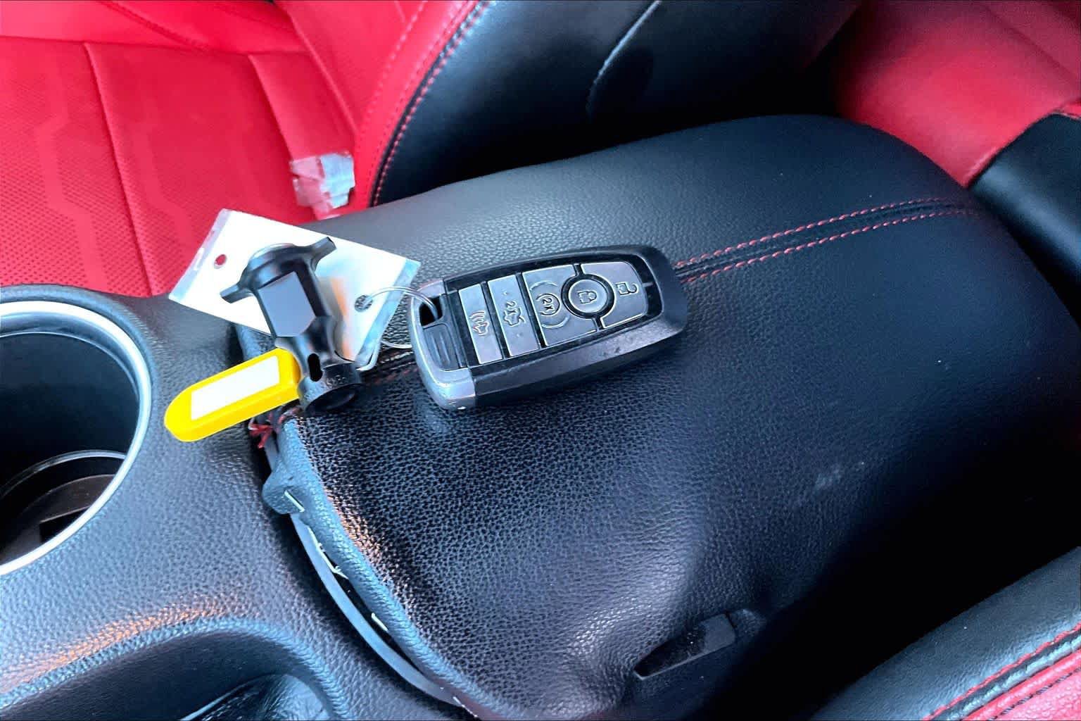 Used 2019 Ford Mustang GT Premium w/ Equipment Group 401A RWD image 14