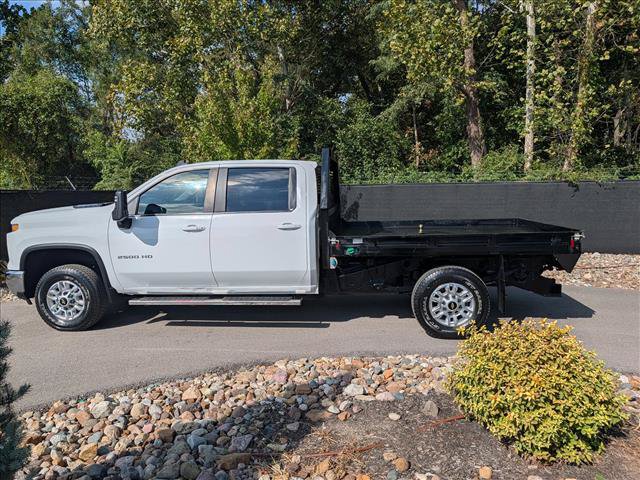 Used 2024 Chevrolet Silverado 2500 LT w/ Convenience Package AWD/4WD image 2