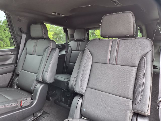 Used 2021 Chevrolet Tahoe RST w/ Luxury Package AWD/4WD image 32