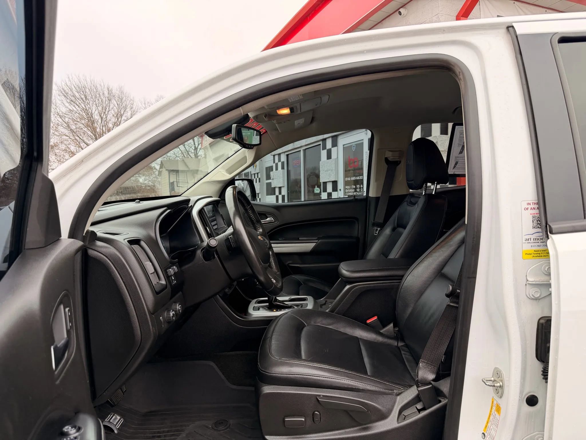 Used 2018 Chevrolet Colorado ZR2 image 11