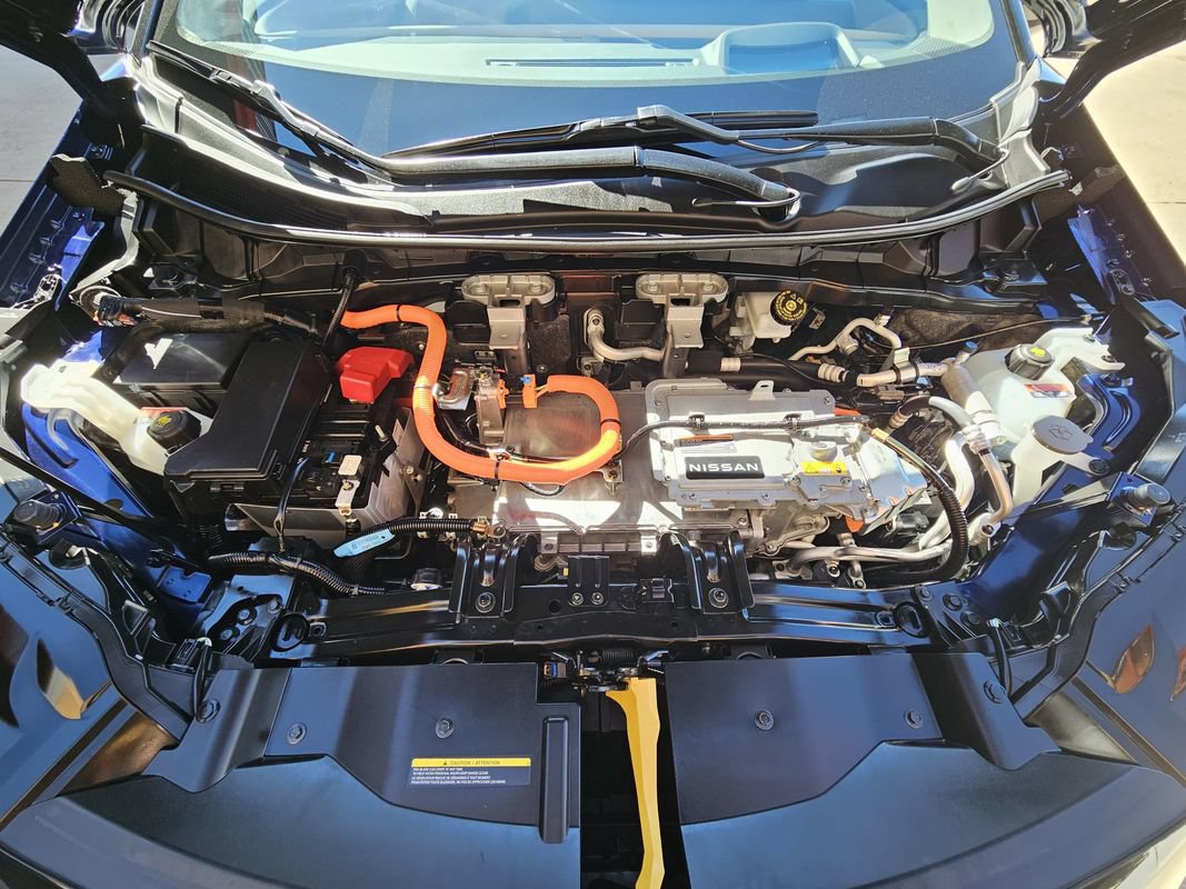Used 2024 Nissan Ariya AWD image 36