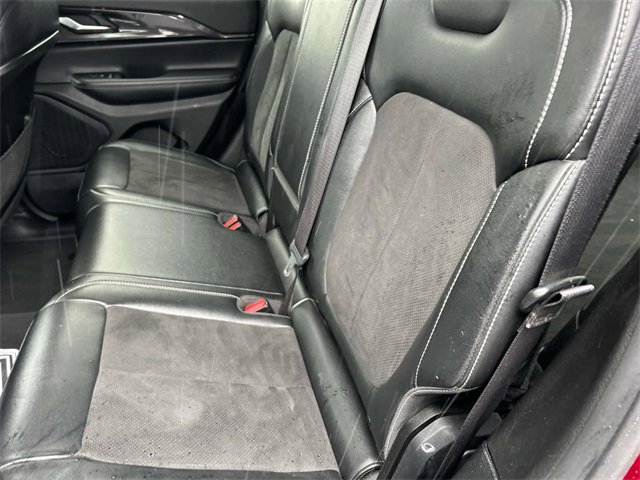 Used 2023 Jeep Grand Cherokee Altitude image 18