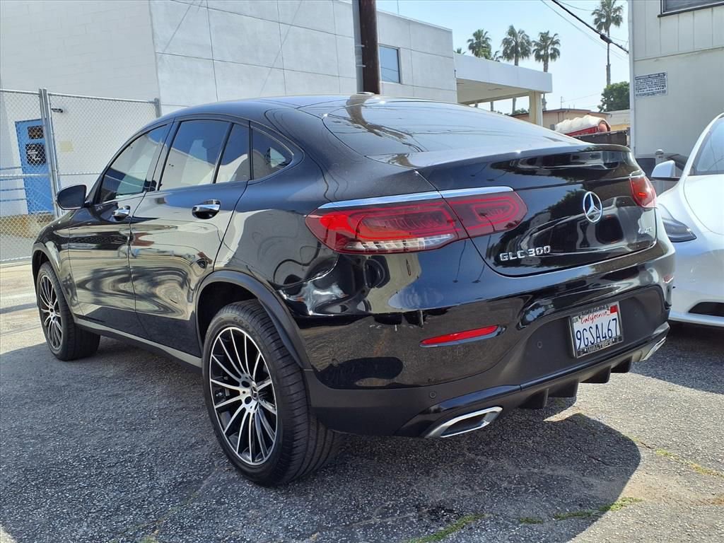 Used 2023 Mercedes-Benz GLC 300 4MATIC Coupe image 12