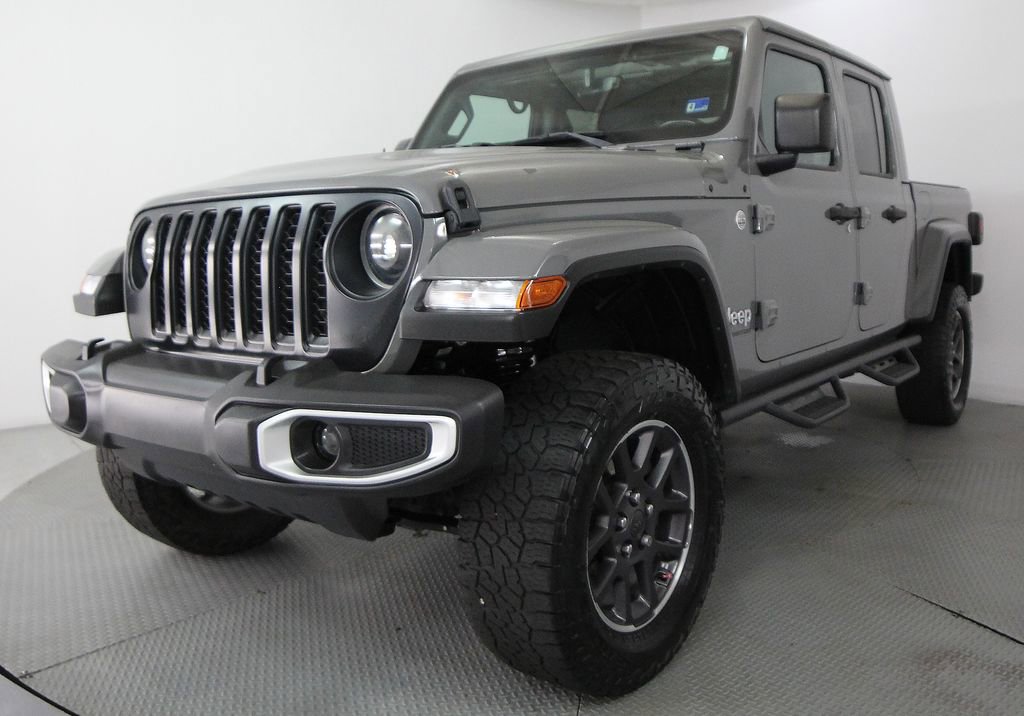 Used 2021 Jeep Gladiator Overland AWD/4WD image 3