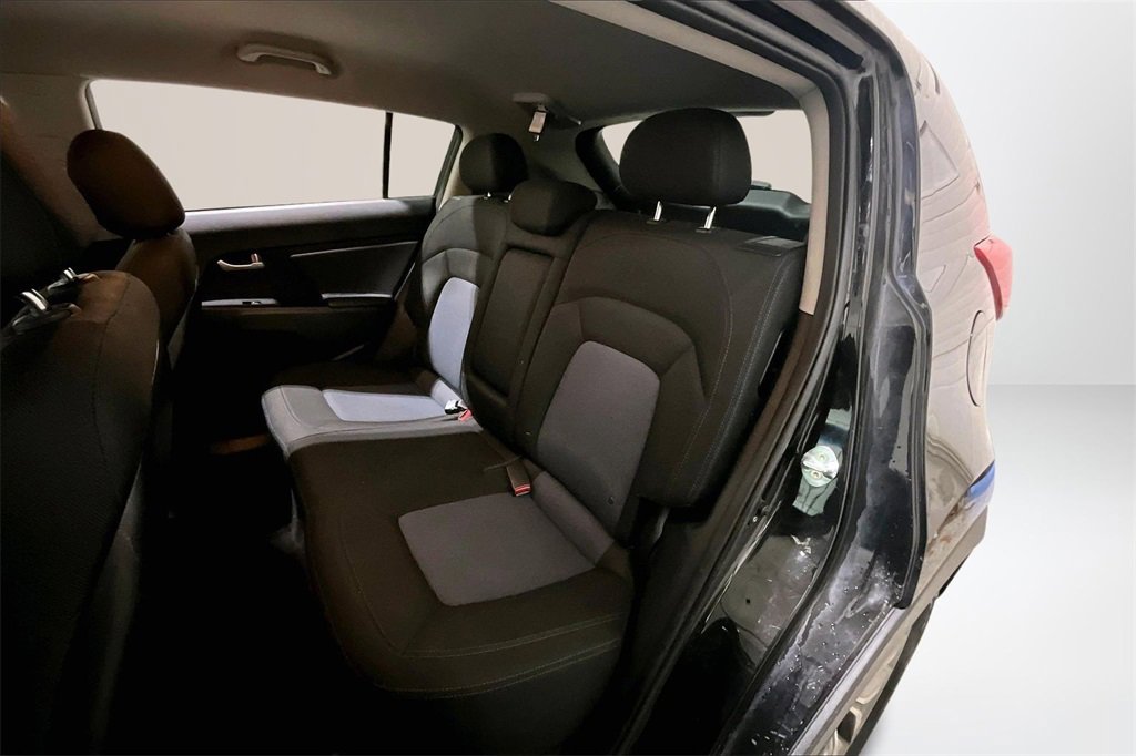 Used 2016 Kia Sportage LX image 19